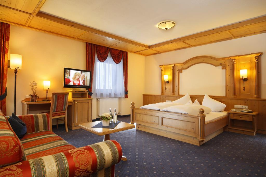 Hotel Plunhof Ridanna Exterior photo